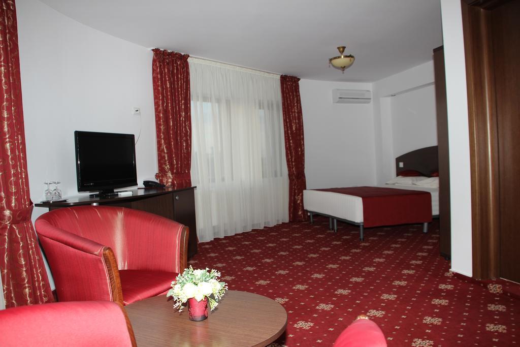 Hotel Royal 2 Urziceni الغرفة الصورة