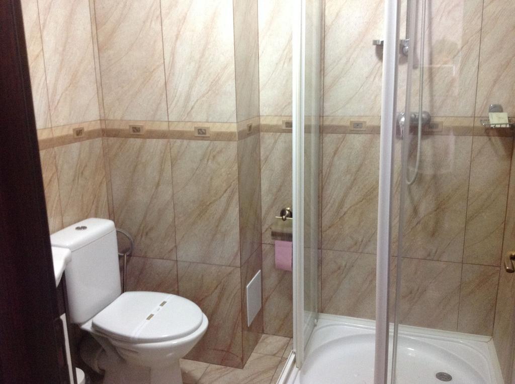 Hotel Royal 2 Urziceni الغرفة الصورة